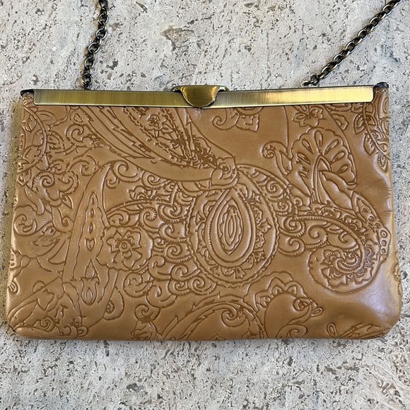 Patricia Nash Leather clutch with chain - Picture 2 of 6